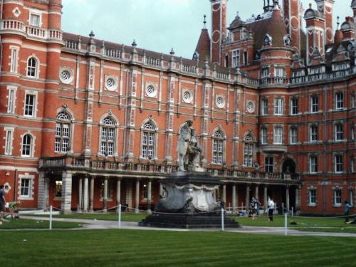 英國(guó)倫敦大學(xué)世界排名是多少？