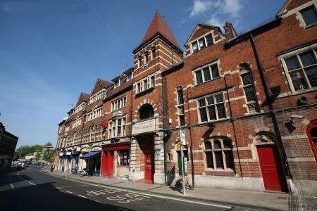 留學英國建筑學專業(yè)，你可以考慮這幾所院校！