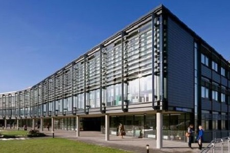 伯恩茅斯藝術大學與布萊頓大學藝術學院哪所好？
