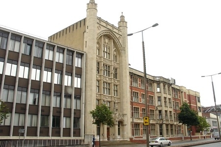 英國卡迪夫城市大學(xué)排名怎么樣？